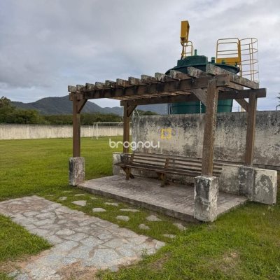 Terreno com 385m², no bairro Campeche em Florianópolis
