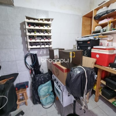 Casa com 142m², 3 quartos (sendo 1 suíte), 2 garagens, no bairro Balneário em Florianópolis