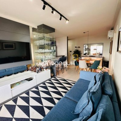 Apartamento com 94m², 3 quartos (sendo 1 suíte), 2 garagens, no bairro Jardim Atlântico em Florianópolis