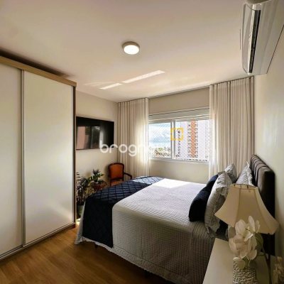 Apartamento com 94m², 3 quartos (sendo 1 suíte), 2 garagens, no bairro Jardim Atlântico em Florianópolis