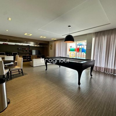 Apartamento com 94m², 3 quartos (sendo 1 suíte), 2 garagens, no bairro Jardim Atlântico em Florianópolis