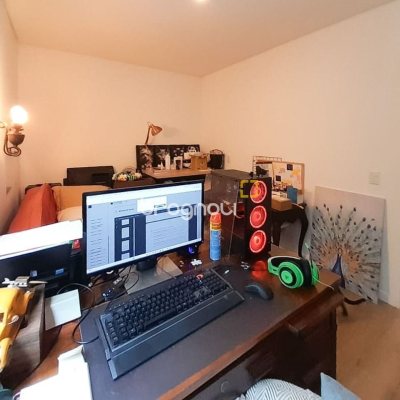 Casa com 123m², 3 quartos (sendo 1 suíte), 2 garagens, no bairro Campeche em Florianópolis