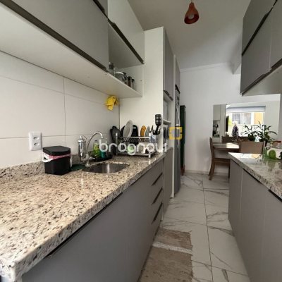 Apartamento com 61m², 2 quartos (sendo 1 suíte), 1 garagem, no bairro Ingleses em Florianópolis
