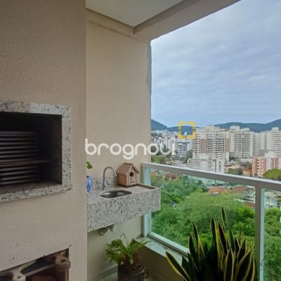 Apartamento com 74m², 2 quartos (sendo 1 suíte), 2 garagens, no bairro Itacorubi em Florianópolis