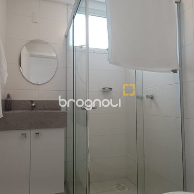 Apartamento com 74m², 2 quartos (sendo 1 suíte), 2 garagens, no bairro Itacorubi em Florianópolis