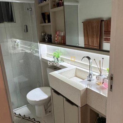 Apartamento com 56m², 2 quartos, 1 garagem, no bairro Areias em São José