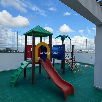 Apartamento com 56m², 2 quartos, 1 garagem, no bairro Areias em São José