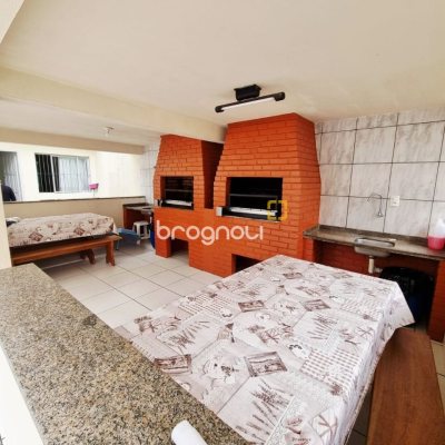 Apartamento com 74m², 2 quartos, 1 garagem, no bairro Balneário em Florianópolis