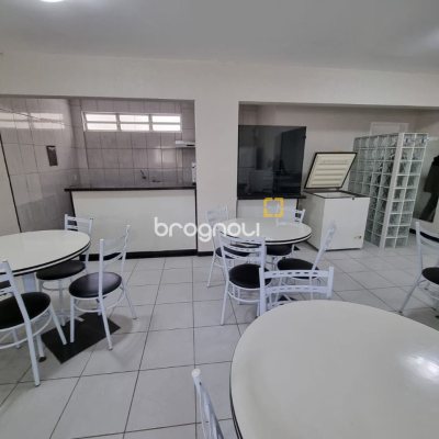 Apartamento com 74m², 2 quartos, 1 garagem, no bairro Balneário em Florianópolis