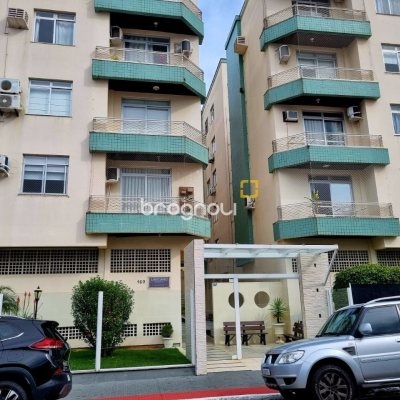 Apartamento com 74m², 2 quartos, 1 garagem, no bairro Balneário em Florianópolis