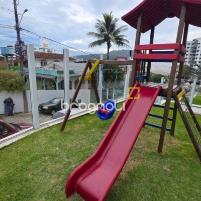 Apartamento com 79m², 2 quartos (sendo 1 suíte), 2 garagens, no bairro Itacorubi em Florianópolis
