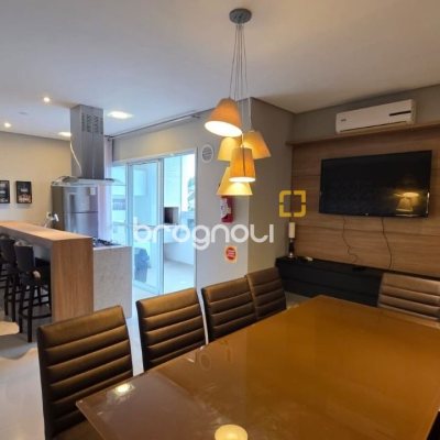 Apartamento com 79m², 2 quartos (sendo 1 suíte), 2 garagens, no bairro Itacorubi em Florianópolis