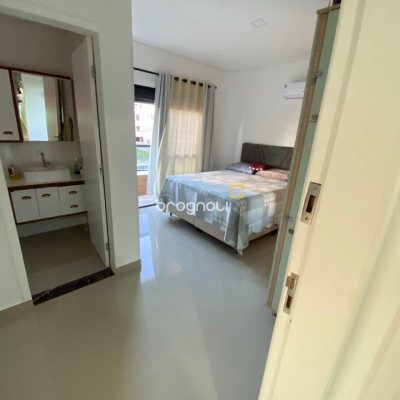 Apartamento com 69m², 2 quartos (sendo 1 suíte), 1 garagem, no bairro Ingleses em Florianópolis
