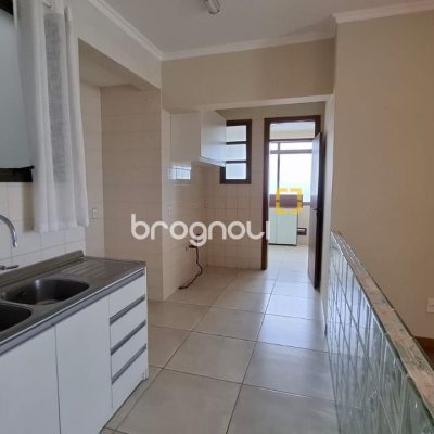 Apartamento com 85m², 2 quartos (sendo 1 suíte), 1 garagem, no bairro Canasvieiras em Florianópolis
