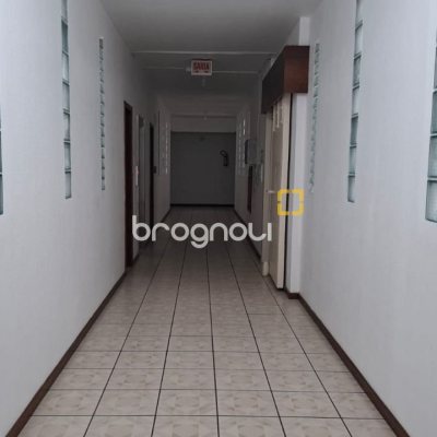 Apartamento com 85m², 2 quartos (sendo 1 suíte), 1 garagem, no bairro Canasvieiras em Florianópolis