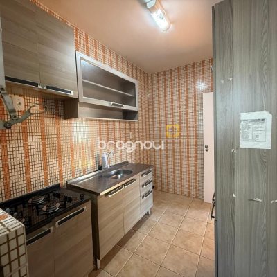 Apartamento com 53m², 1 quarto, 1 garagem, no bairro Centro em Florianópolis