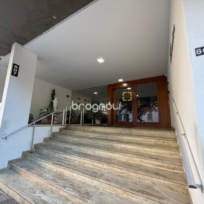 Apartamento com 53m², 1 quarto, 1 garagem, no bairro Centro em Florianópolis