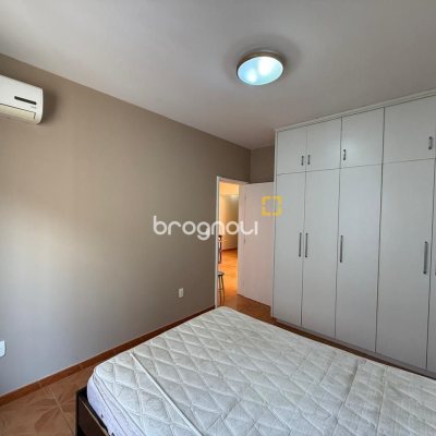 Apartamento com 53m², 1 quarto, 1 garagem, no bairro Centro em Florianópolis