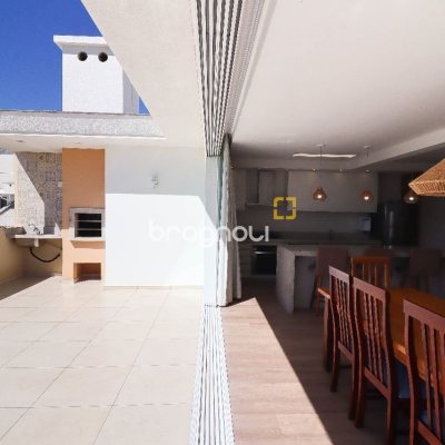 Cobertura com 165m², 4 quartos (sendo 2 suítes), 2 garagens, no bairro Ingleses em Florianópolis
