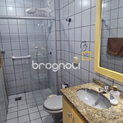 Apartamento com 78m², 3 quartos (sendo 1 suíte), 1 garagem, no bairro Campinas em São José