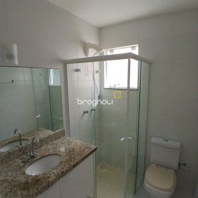 Casa com 124m², 2 quartos (sendo 2 suítes), 2 garagens, no bairro Ribeirão da Ilha em Florianópolis