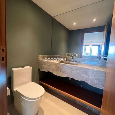 Casa com 323m², 3 quartos (sendo 3 suítes), no bairro Lagoa da Conceição em Florianópolis
