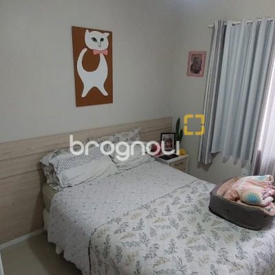 Casa com 110m², 3 quartos (sendo 1 suíte), 1 garagem, no bairro Rio Tavares em Florianópolis