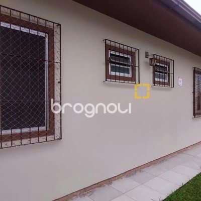 Casa com 110m², 3 quartos (sendo 1 suíte), 1 garagem, no bairro Rio Tavares em Florianópolis