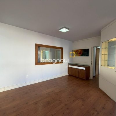 Apartamento com 92m², 3 quartos (sendo 1 suíte), 1 garagem, no bairro Estreito em Florianópolis