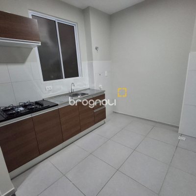 Apartamento com 43m², 2 quartos, 1 garagem, no bairro Bela Vista em Palhoça