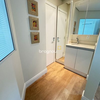 Sala com 35m², 1 garagem, no bairro Centro em Florianópolis