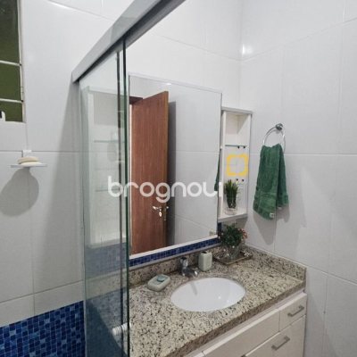 Casa com 118m², 3 quartos, 2 garagens, no bairro Ingleses do Rio Vermelho em Florianópolis