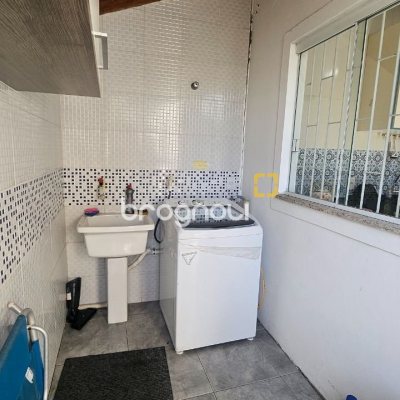 Casa com 118m², 3 quartos, 2 garagens, no bairro Ingleses do Rio Vermelho em Florianópolis