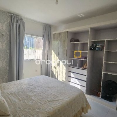 Casa com 118m², 3 quartos, 2 garagens, no bairro Ingleses do Rio Vermelho em Florianópolis