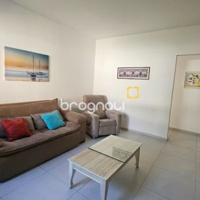 Casa com 118m², 3 quartos, 2 garagens, no bairro Ingleses do Rio Vermelho em Florianópolis