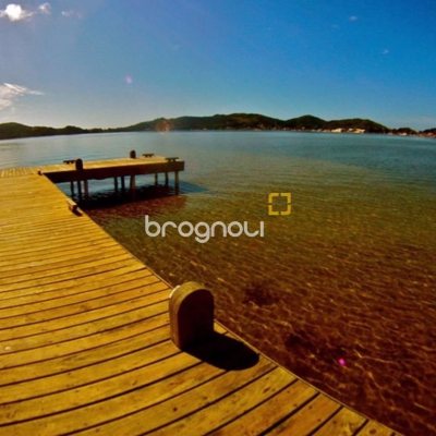 Casa com 176m², 4 quartos (sendo 1 suíte), 3 garagens, no bairro Campeche em Florianópolis