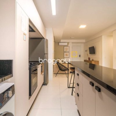 Apartamento com 80m², 2 quartos (sendo 2 suítes), 1 garagem, no bairro Jurerê em Florianópolis