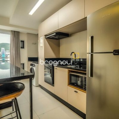 Apartamento com 80m², 2 quartos (sendo 2 suítes), 1 garagem, no bairro Jurerê em Florianópolis