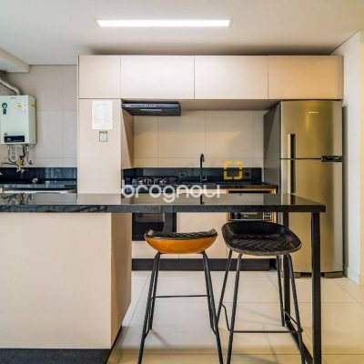 Apartamento com 80m², 2 quartos (sendo 2 suítes), 1 garagem, no bairro Jurerê em Florianópolis