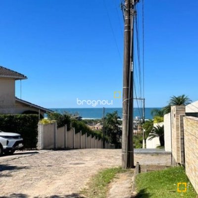 Casa com 220m², 7 quartos, 8 garagens, no bairro Ingleses em Florianópolis