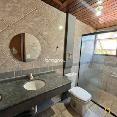 Casa com 220m², 7 quartos, 8 garagens, no bairro Ingleses em Florianópolis