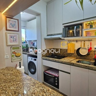 Apartamento com 58m², 2 quartos, 1 garagem, no bairro Estreito em Florianópolis