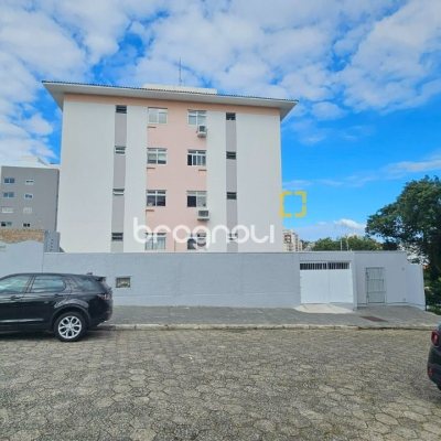 Apartamento com 58m², 2 quartos, 1 garagem, no bairro Estreito em Florianópolis