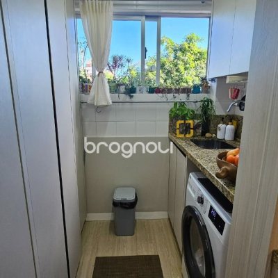 Apartamento com 58m², 2 quartos, 1 garagem, no bairro Estreito em Florianópolis