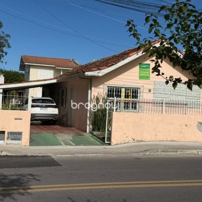 Terreno com 707m², no bairro Cachoeira do Bom Jesus em Florianópolis