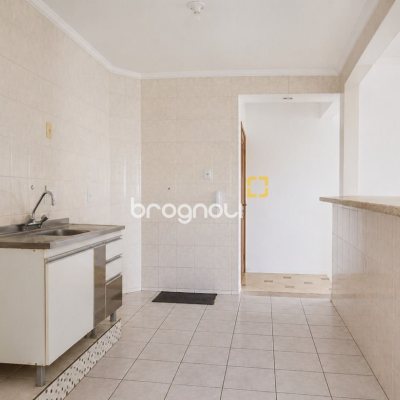 Apartamento com 110m², 3 quartos (sendo 1 suíte), 1 garagem, no bairro Kobrasol em São José
