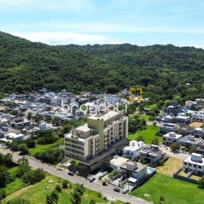 Studio com 35m², 1 quarto, 1 garagem, no bairro Cachoeira do Bom Jesus em Florianópolis