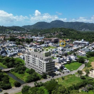 Studio com 35m², 1 quarto, 1 garagem, no bairro Cachoeira do Bom Jesus em Florianópolis