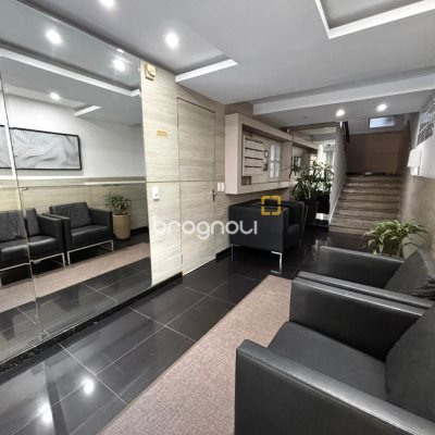 Apartamento com 90m², 3 quartos (sendo 1 suíte), 1 garagem, no bairro Centro em Florianópolis