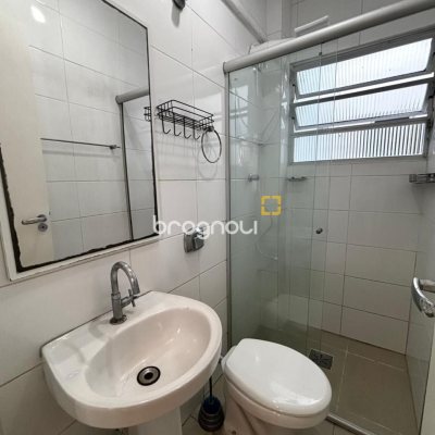 Apartamento com 90m², 3 quartos (sendo 1 suíte), 1 garagem, no bairro Centro em Florianópolis